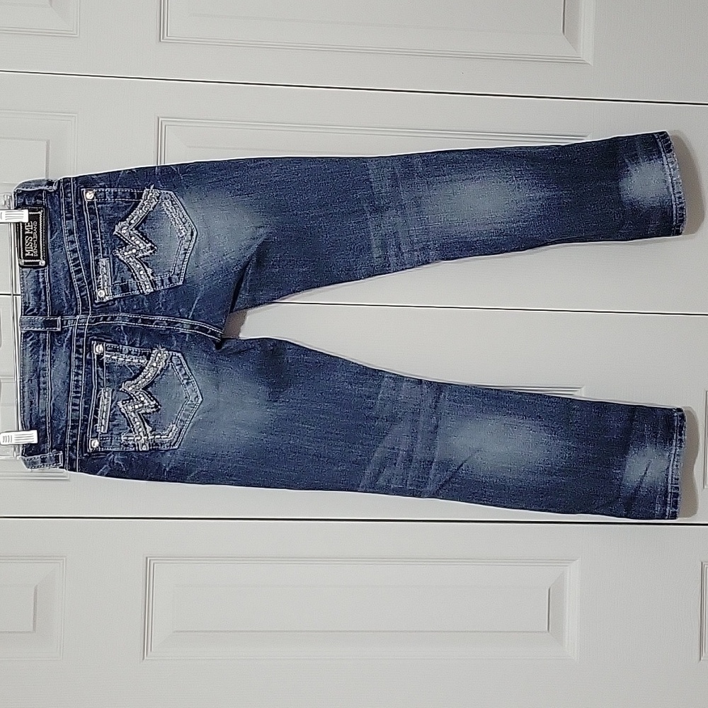 Distressed Miss Me jeans - Picture 4 of 9